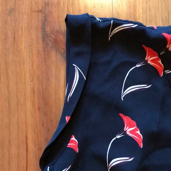 Ann Taylor Factory, M blouse - Picture 4 of 4